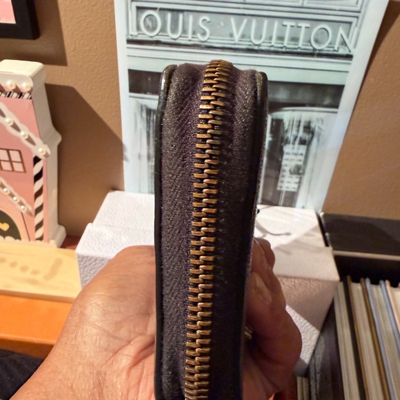 ⭐️⭐️Vintage Gucci GG Marmont Long Zip-around Wallet - Picture 3 of 13